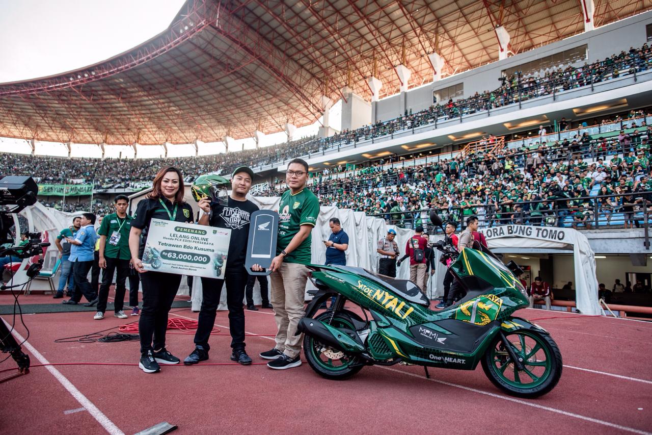 Honda PCX 150 Modif Spesial Edisi Persebaya Terjual Rp63 juta