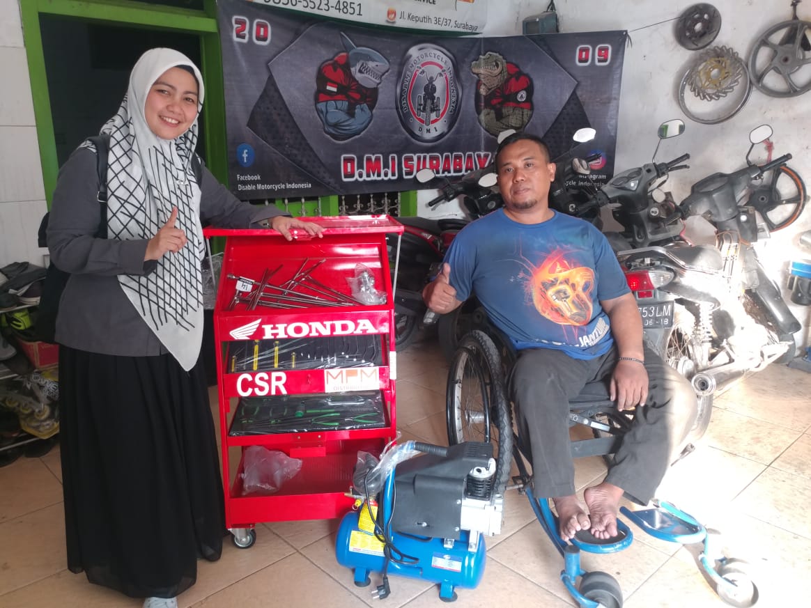 MPM Berikan Bantuan Peralatan pada Bengkel Mandiri Difabel di Jawa Timur