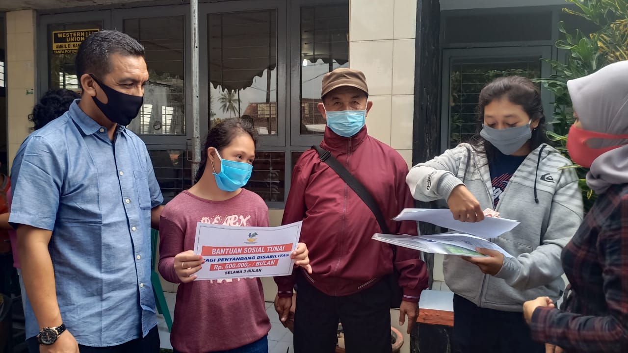 Dinsos Kabupaten Kediri Salurkan BST kepada 1.896 Penyandang Disabilitas