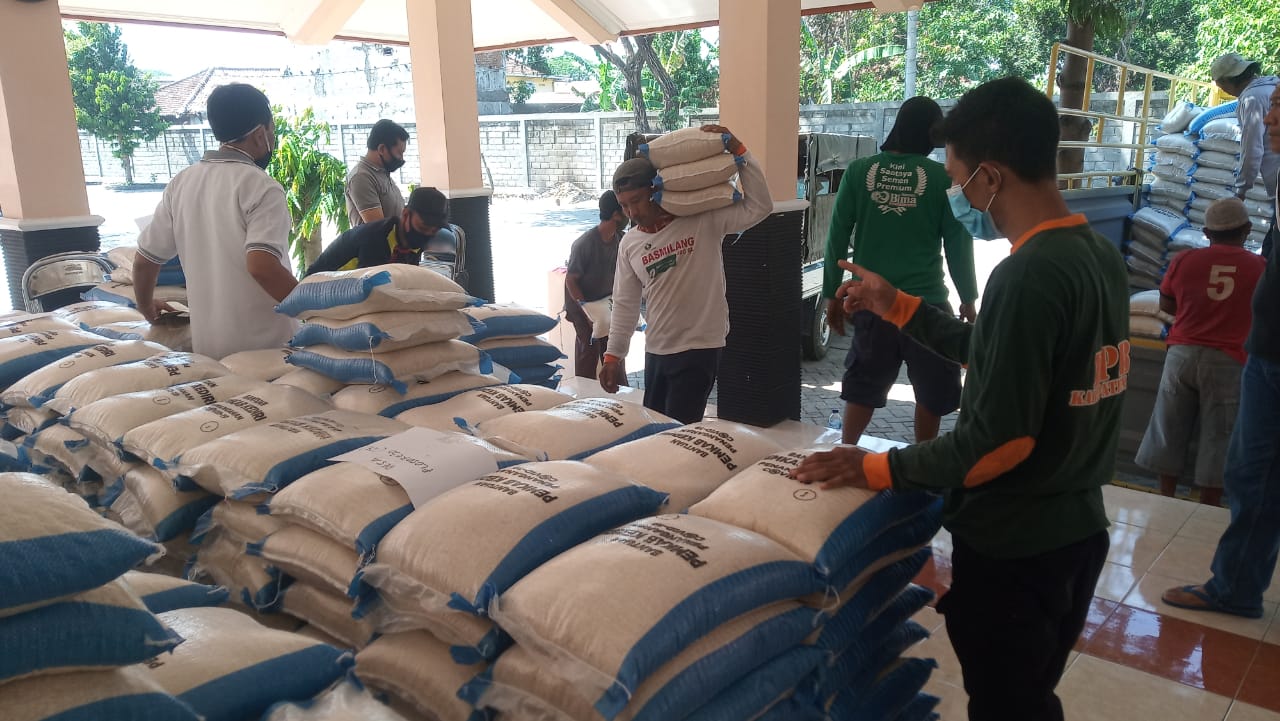 Pandemi Covid-19, Pemkab Kediri Salurkan Bantuan Beras Tahap Empat