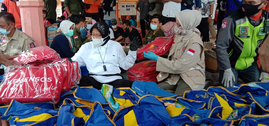 Bencana Beruntun, Mensos Risma Minta Pemda Atur Stok Cadangan