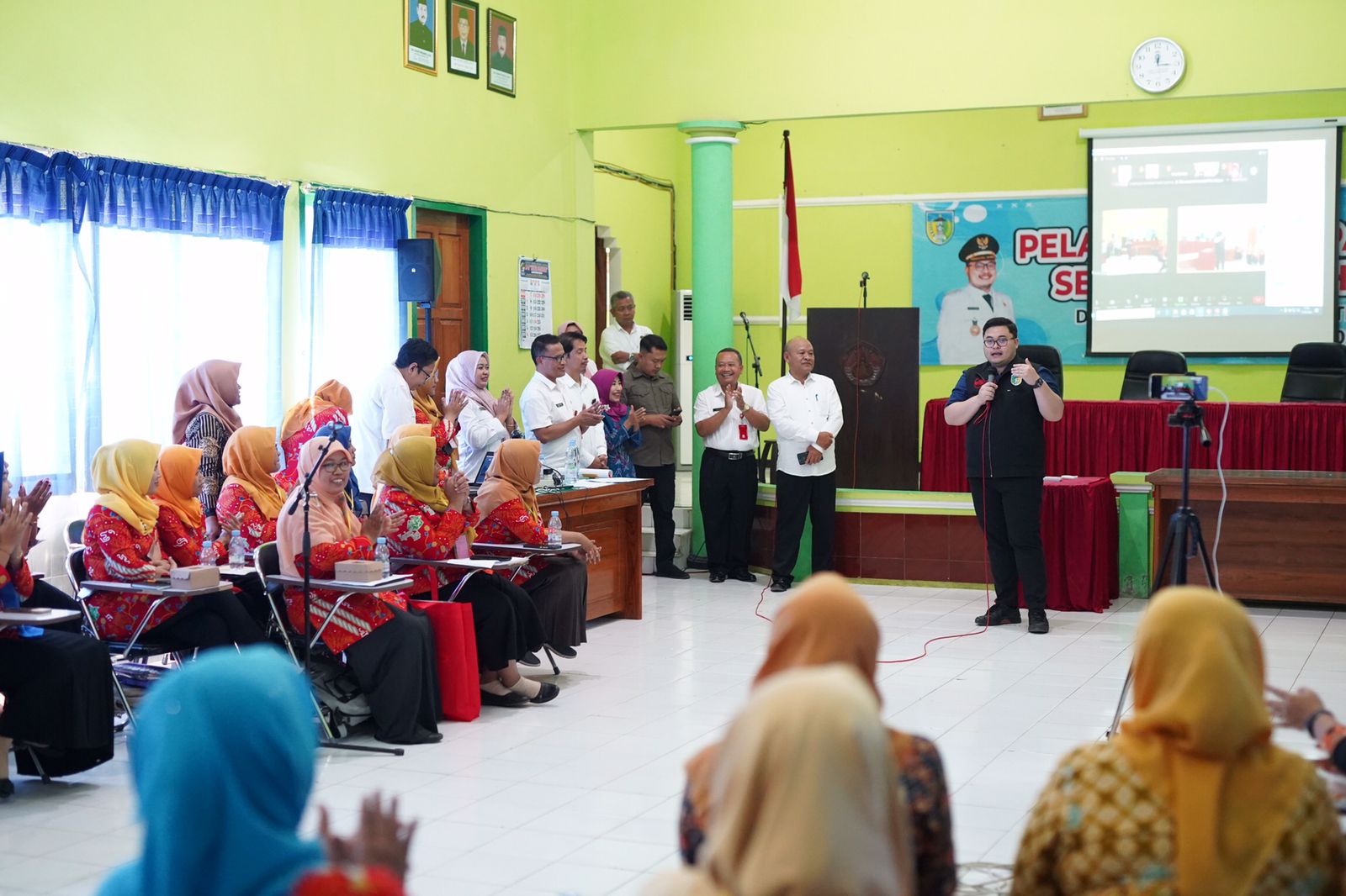 Beri Beasiswa S1, Mas Dhito Berpesan Guru PAUD Tidak Pilih Kasih Mendidik Anak