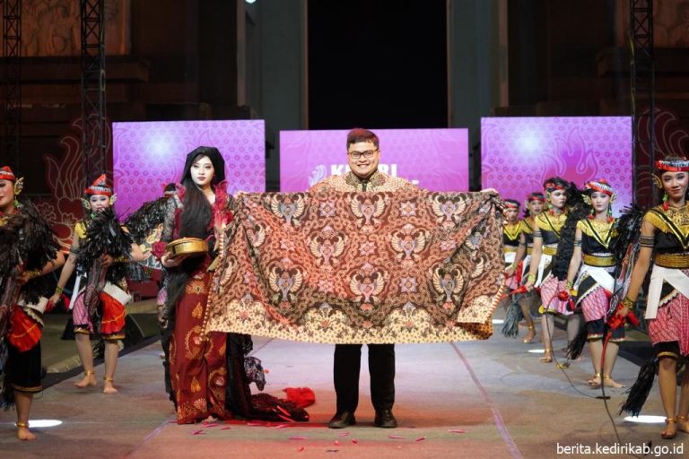 fesyen_batik_(1)