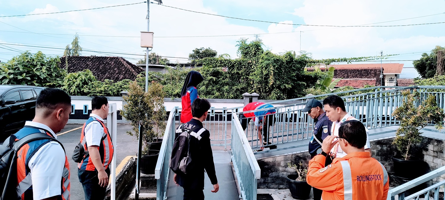 Hadapi Lebaran, KAI Daop 7 Madiun Periksa Fasilitas Stasiun dan Kereta