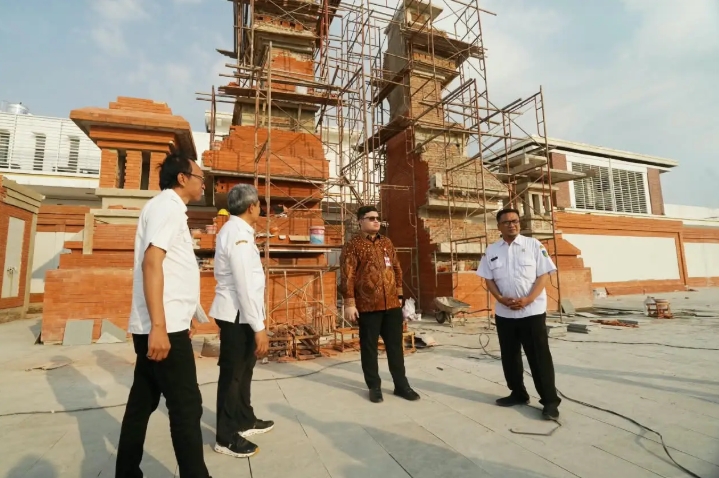 Mas Dhito Cek Progres Pembangunan Museum Sri Aji Joyoboyo Tahap 3